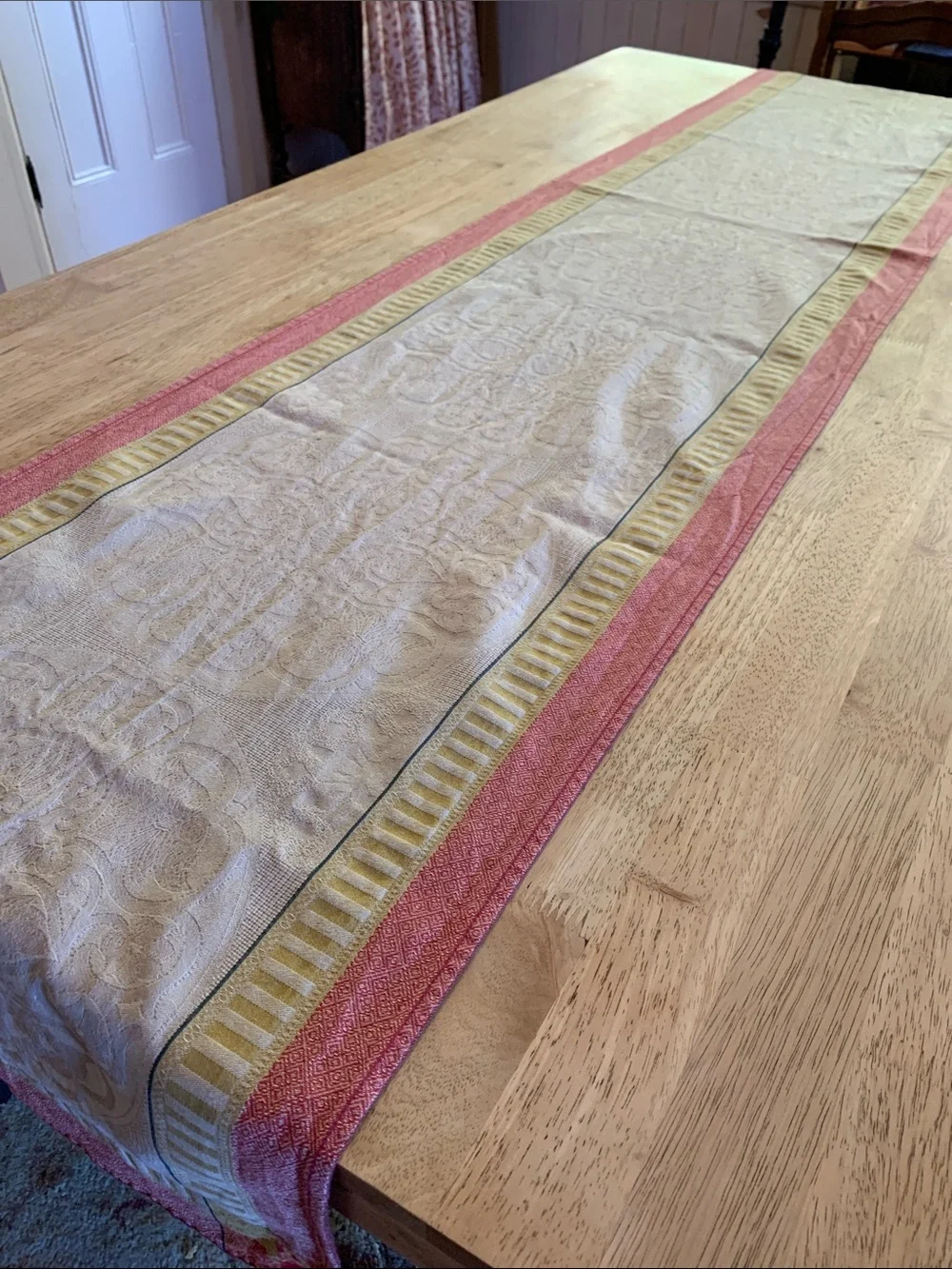 William Sonoma Fall color Decorative Cotton Table Runner Tan, Yellow & Red 108”
